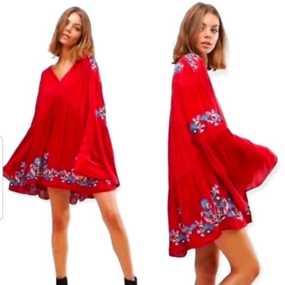Free People Dresses & Skirts - Free People Te Amo Black Embroidered , Babydoll Mini Dress size extra small